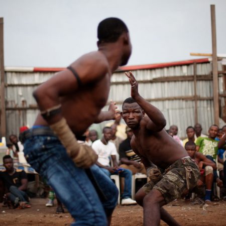 Αγώνες Dambe: Η πιο άγρια πολεμική τέχνη στη Νιγηρία (εικόνες)