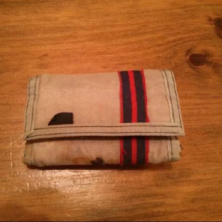 Το για 24 χρόνια χαμένο πορτοφόλι του επέστρεψε μυστηριωδώς..(εικόνες)