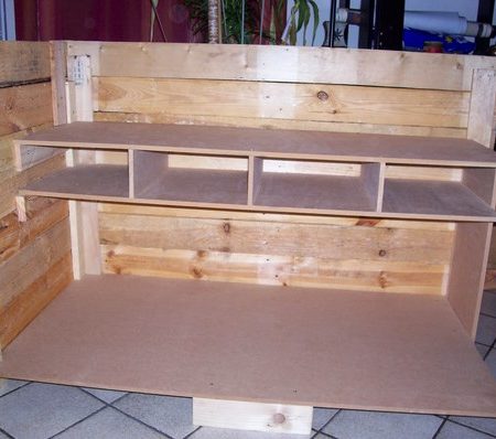 Ξύλινες κατασκευές: Πως να φτιάξεις αναδιπλούμενο γραφείο!