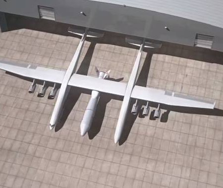 Ξεκίνησε η κατασκευή του μεγαλύτερου αεροσκάφους (φώτο)