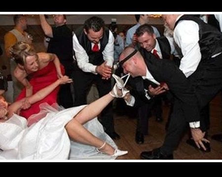 VIDEO: Τα πιο επικά fails σε γάμους!