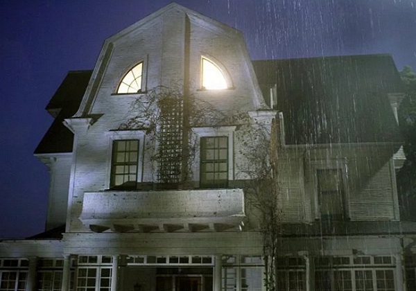 the-amityville-home