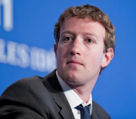 Ο Mark Zuckerberg έχασε στο scrabble από κορίτσι λυκείου!