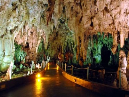 9 Γνωστά και άγνωστα σπήλαια που υπάρχουν στην Ελλάδα!